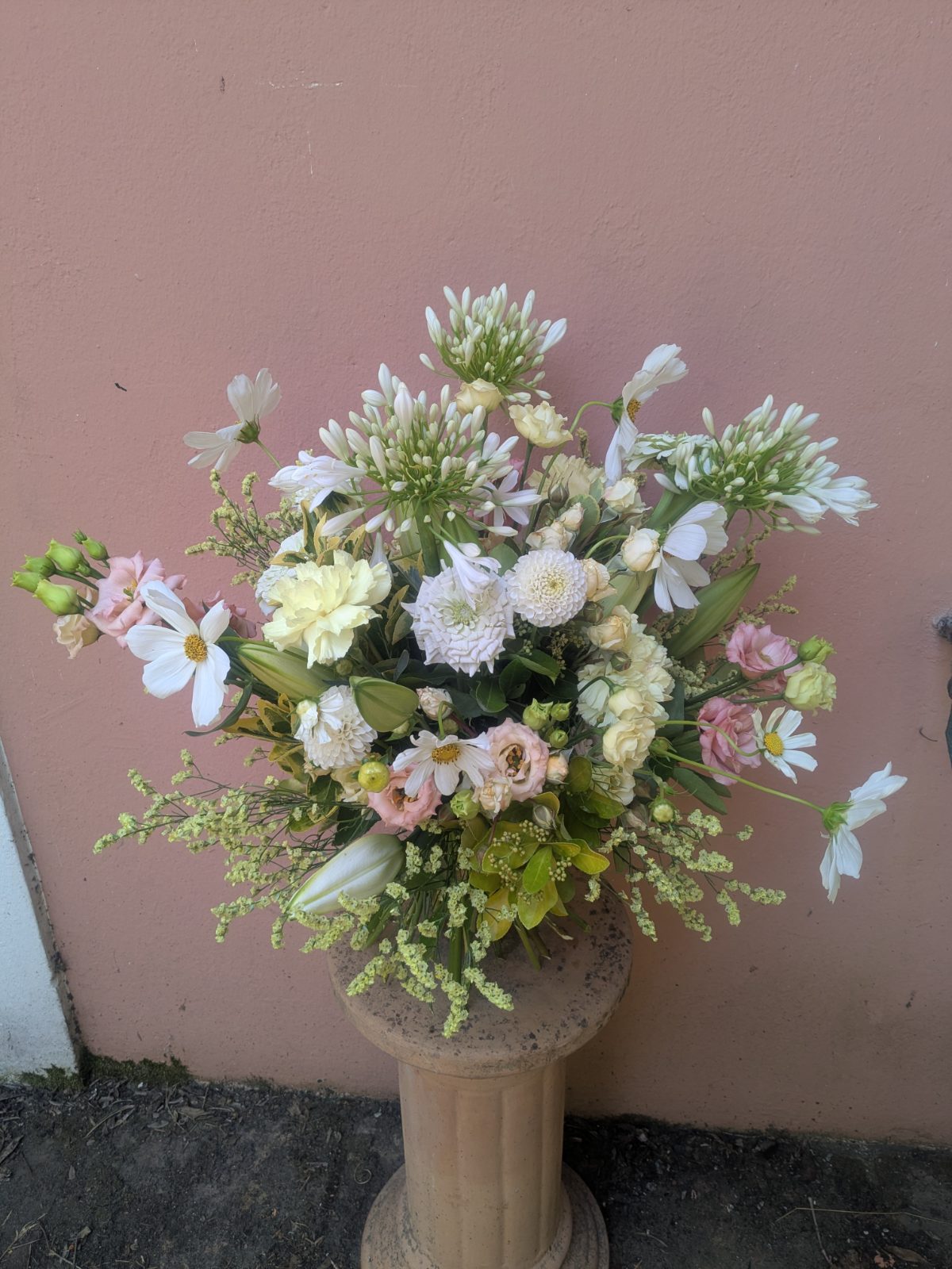 Bouquet de deuil, geste simple et sobre - La Lunaire fleuriste Boucau